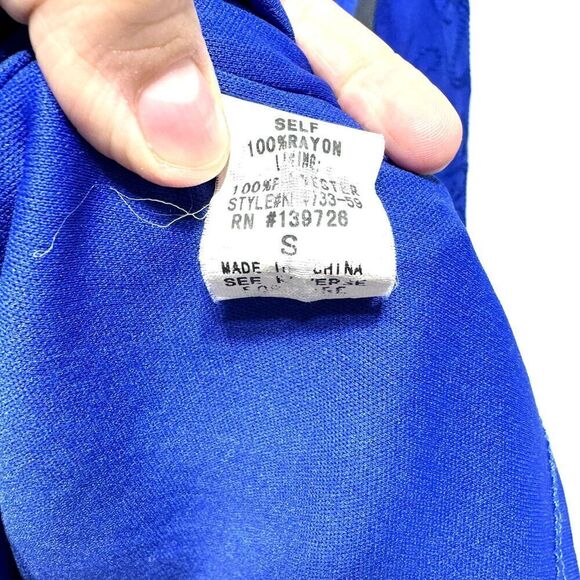 Honey Punch Shift Dress Blue Career Work Long Sleeves Modest Embroidery sz Small - Picture 5 of 8